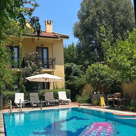 Villa Danlin Hotel Гёчек Экстерьер фото
