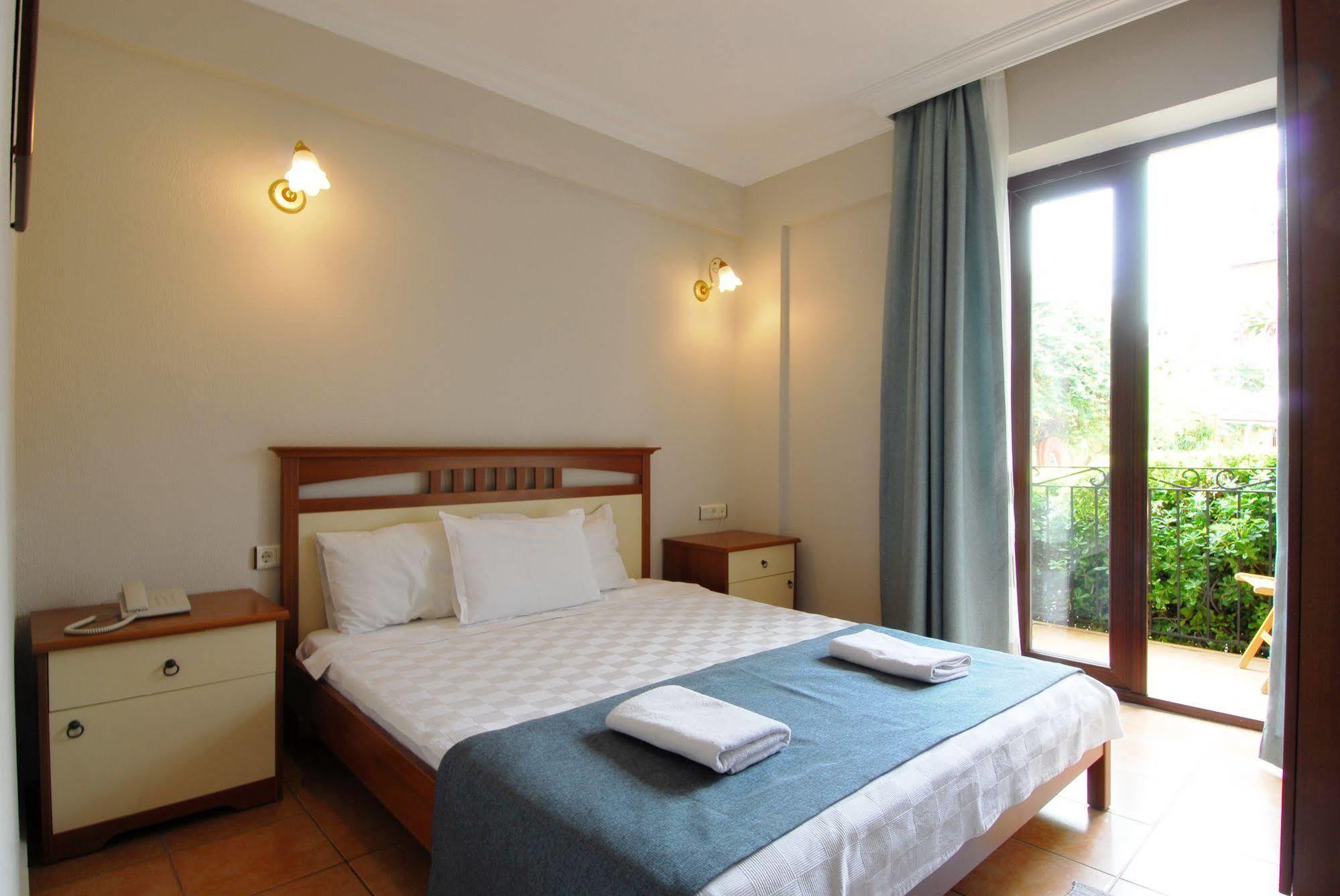 Villa Danlin Hotel Гёчек Экстерьер фото