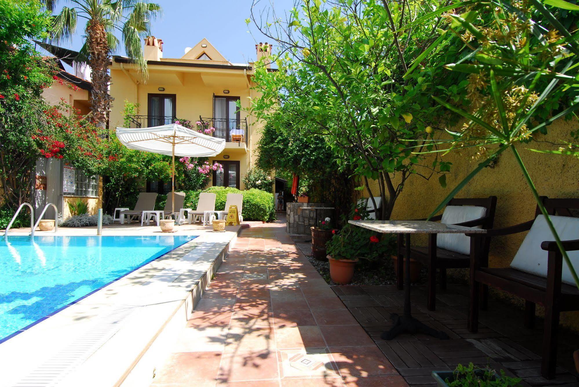Villa Danlin Hotel Гёчек Экстерьер фото