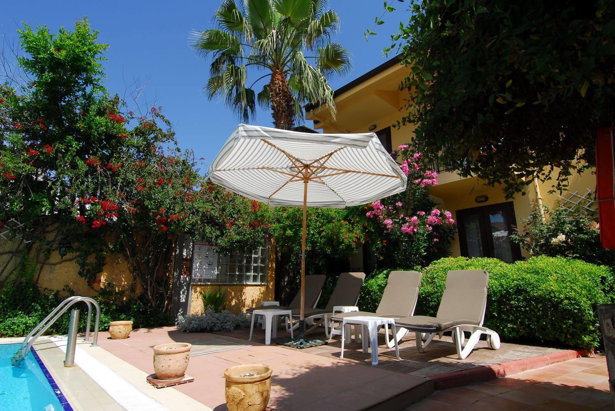 Villa Danlin Hotel Гёчек Экстерьер фото