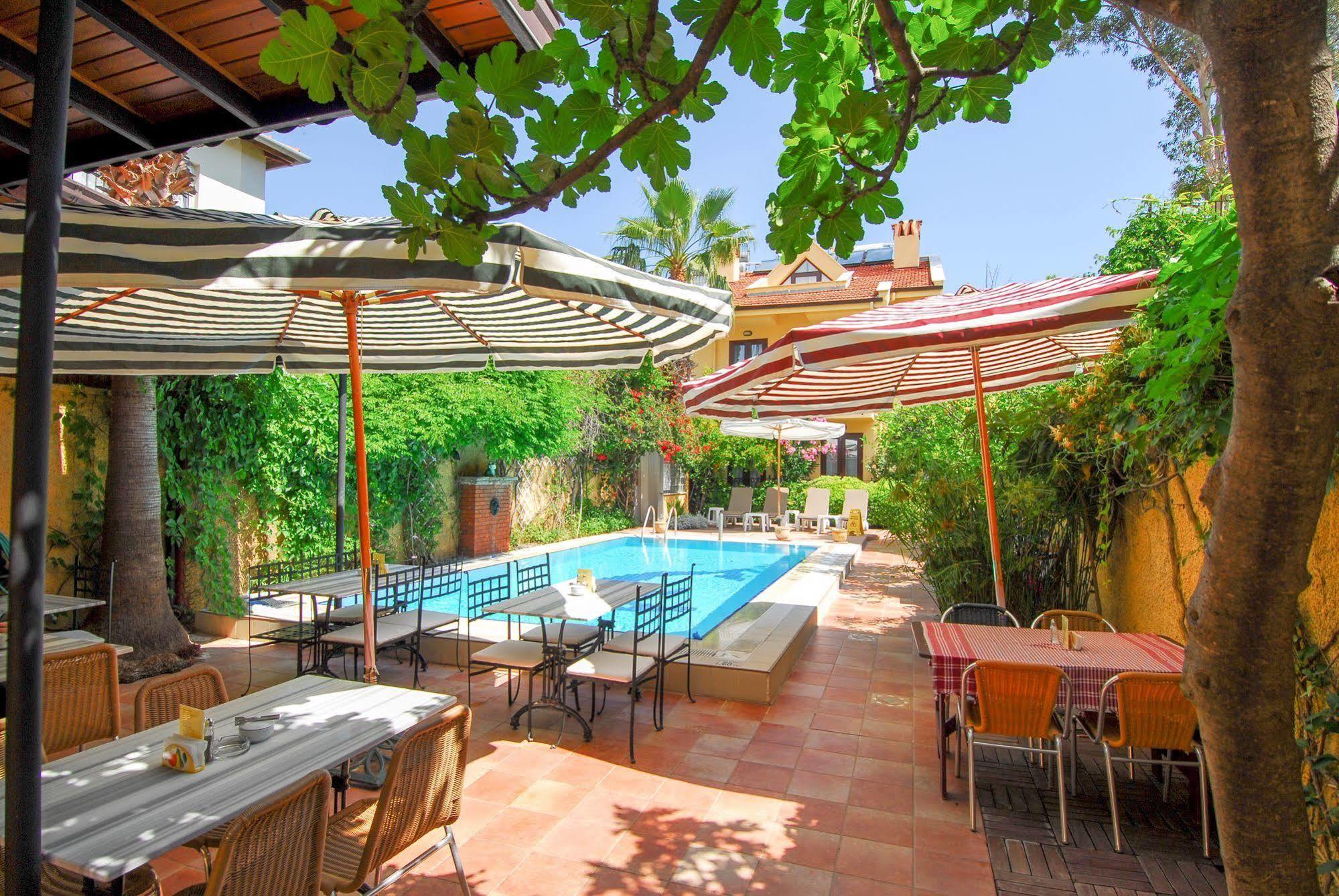 Villa Danlin Hotel Гёчек Экстерьер фото